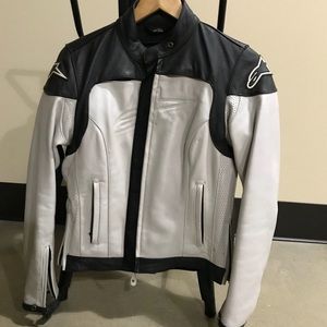 Alpine star woman’s leather riding jacket.